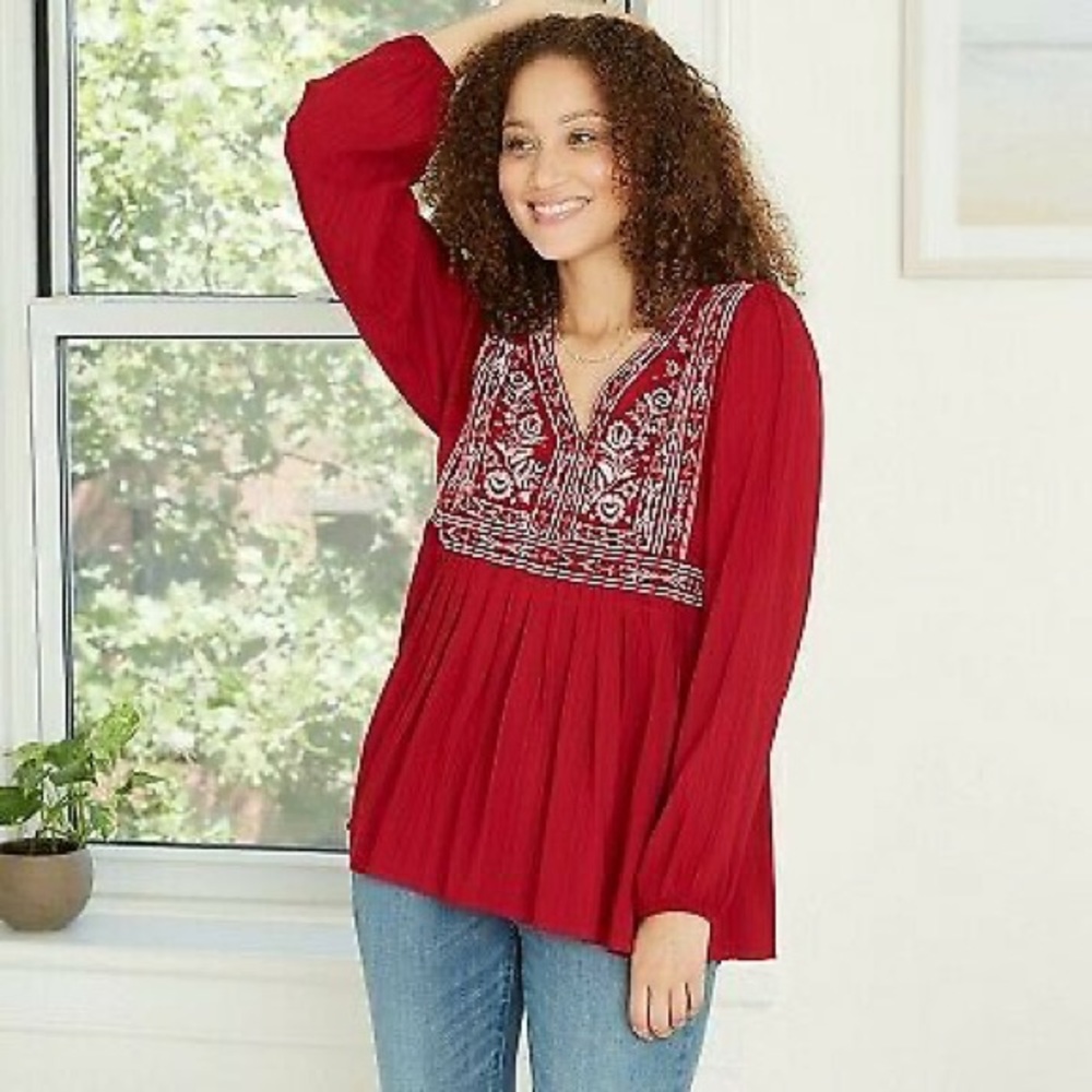Women's Knox Rose Knit Back Long Sleeve Embroidered Blouse